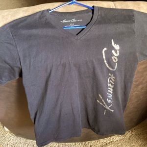 Black v neck Kenneth Cole New York